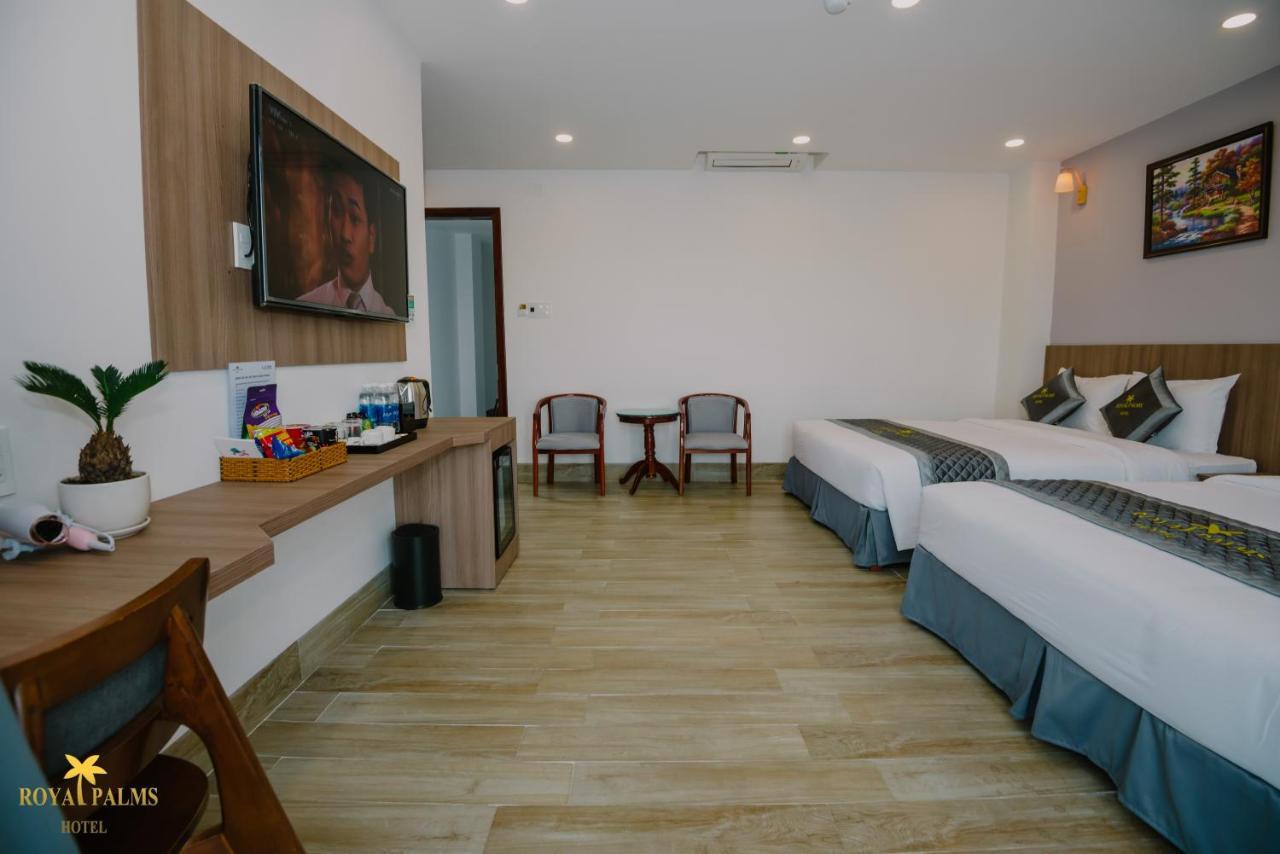 Royal Palms Hotel Туй Хоа Екстериор снимка