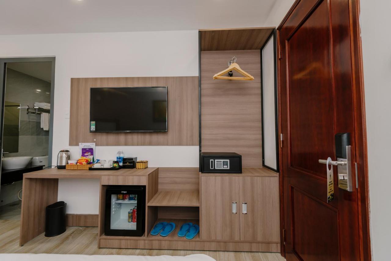 Royal Palms Hotel Туй Хоа Екстериор снимка