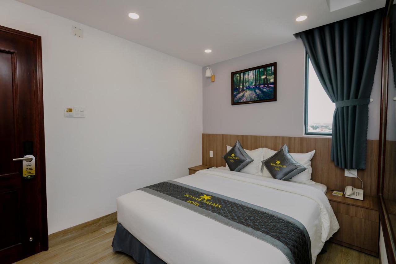 Royal Palms Hotel Туй Хоа Екстериор снимка