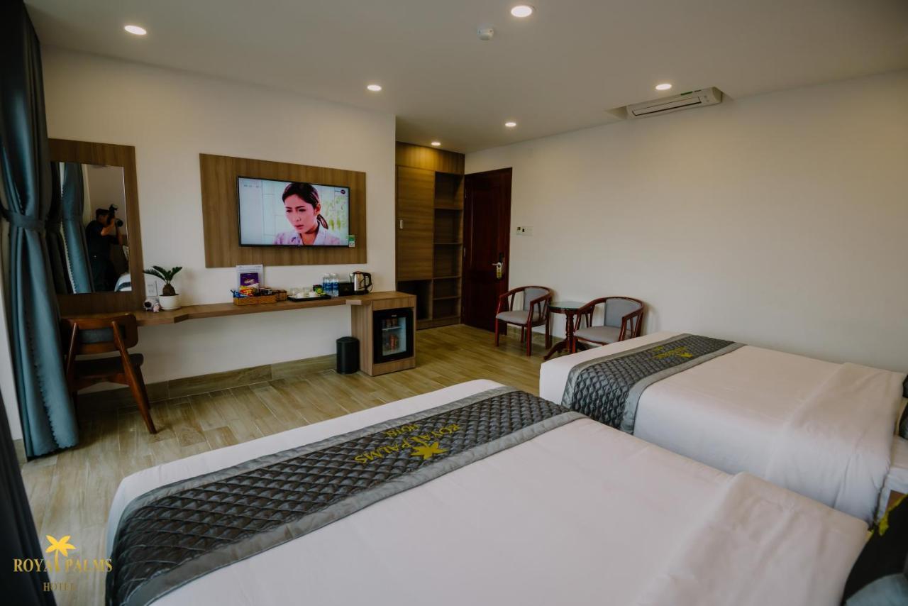 Royal Palms Hotel Туй Хоа Екстериор снимка