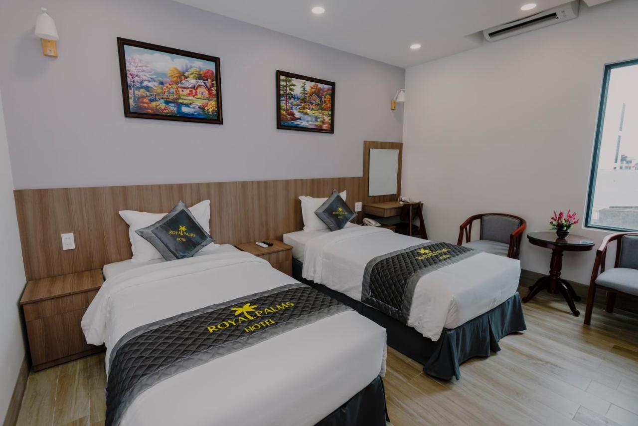 Royal Palms Hotel Туй Хоа Екстериор снимка