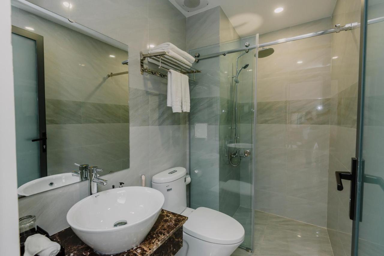 Royal Palms Hotel Туй Хоа Екстериор снимка