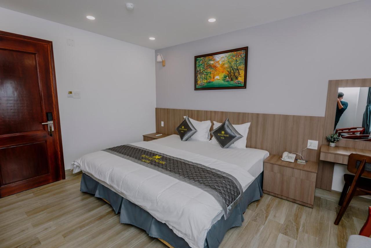 Royal Palms Hotel Туй Хоа Екстериор снимка