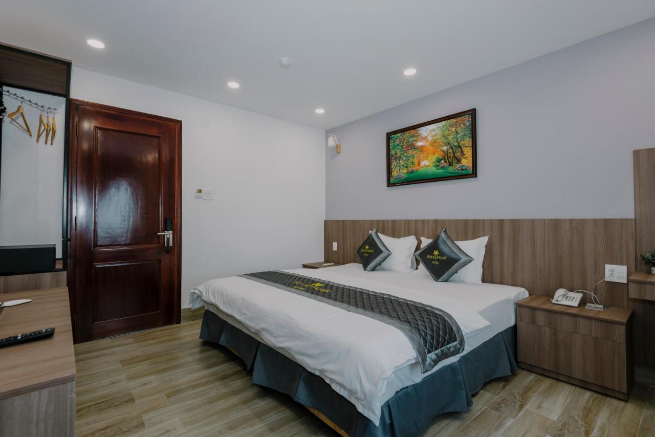 Royal Palms Hotel Туй Хоа Екстериор снимка